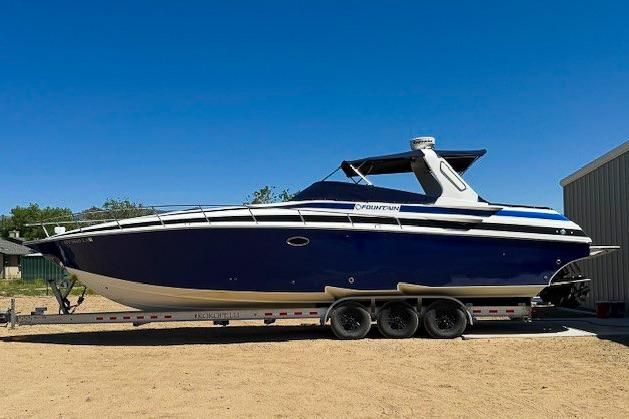 2007 Fountain 38 Express Cruiser