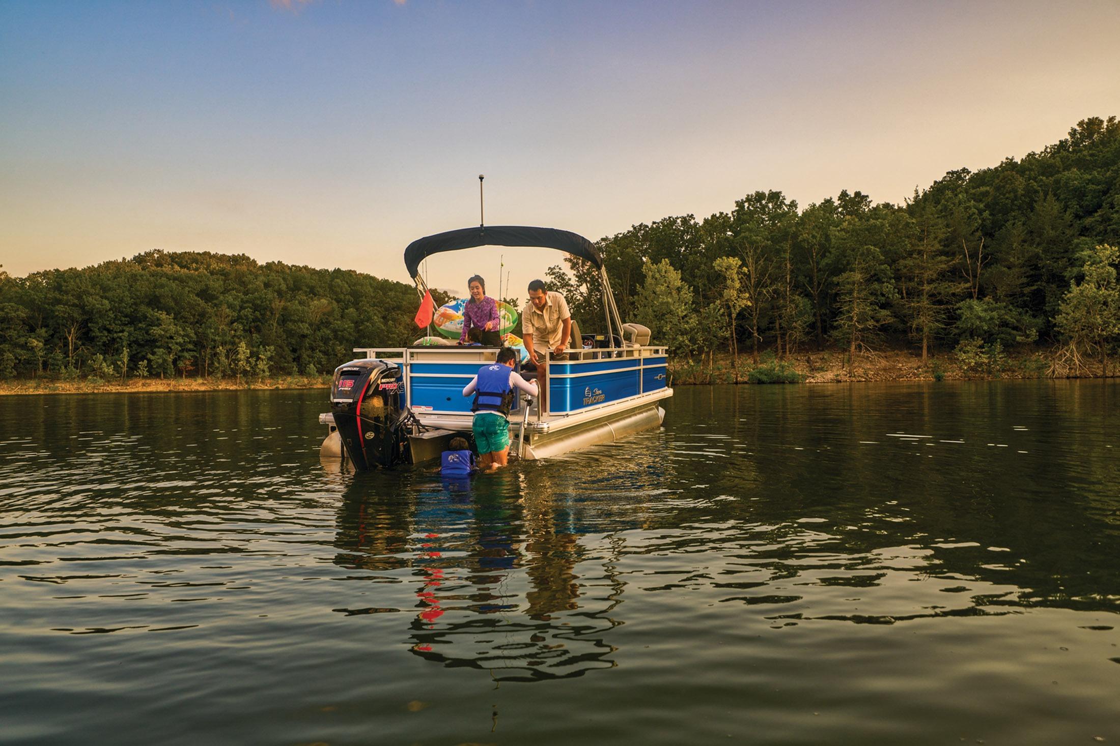 2026 Sun Tracker Fishin' Barge 20 DLX - 19