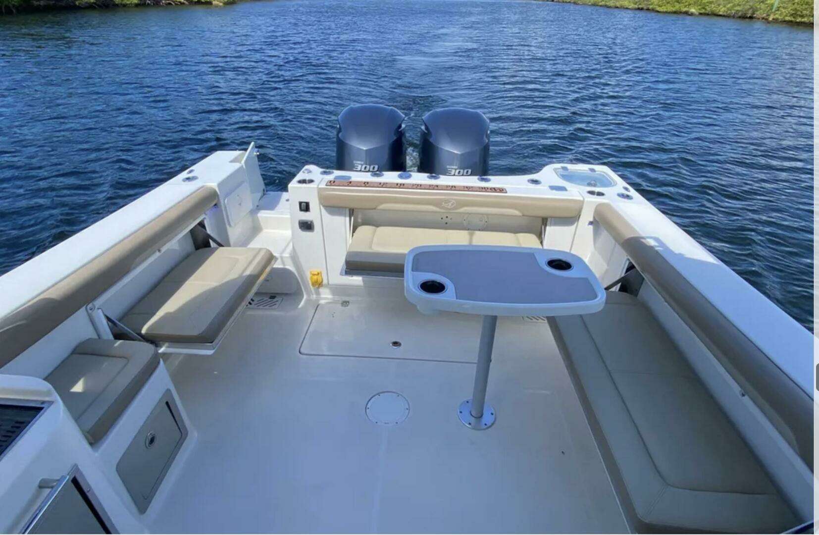 2018 Sailfish 325 DC - Image 13