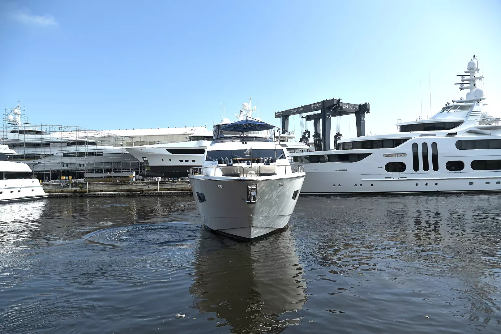 2019 Sunseeker 86 Yacht - Image 5