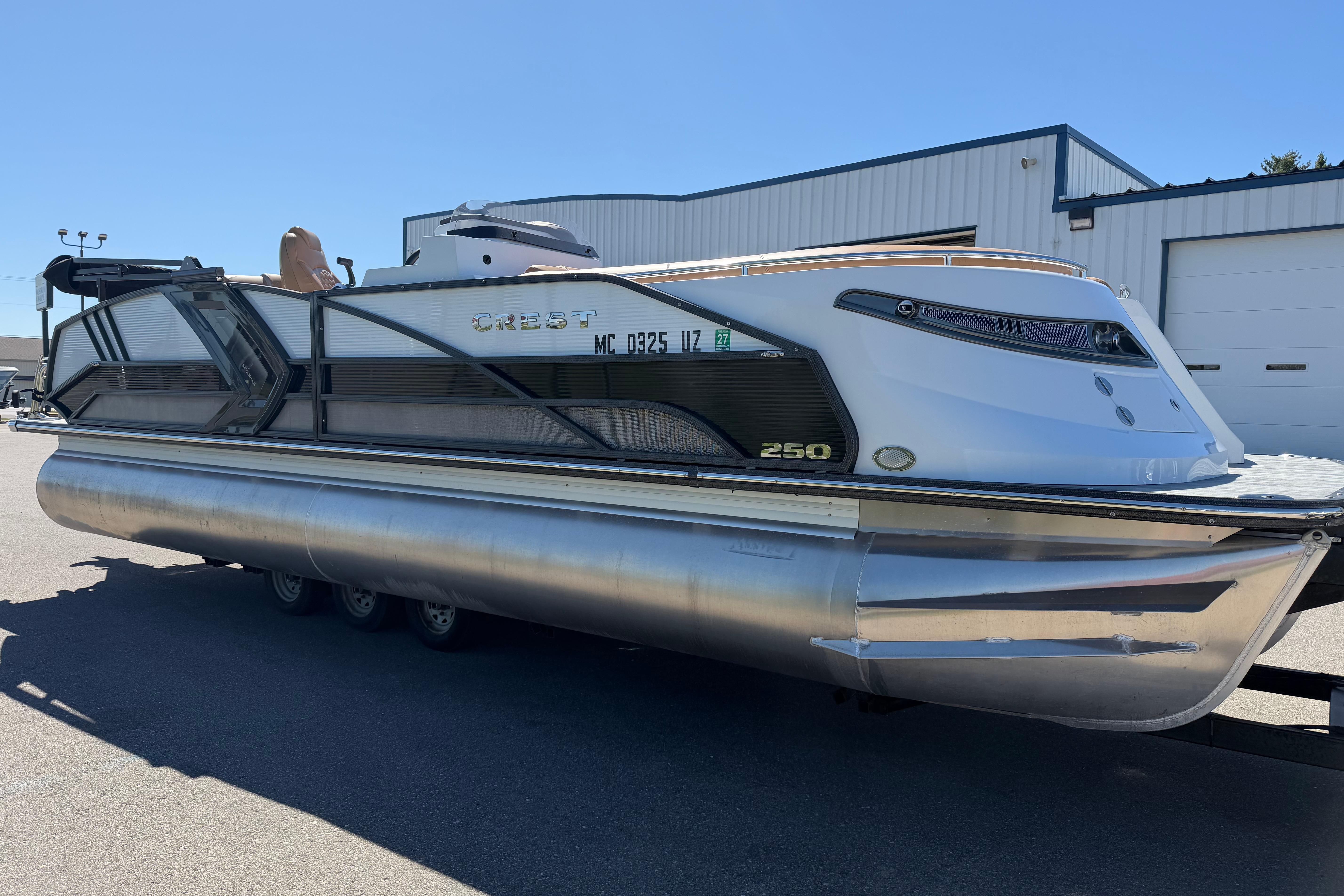 2022 Crest Savannah 250 SLC