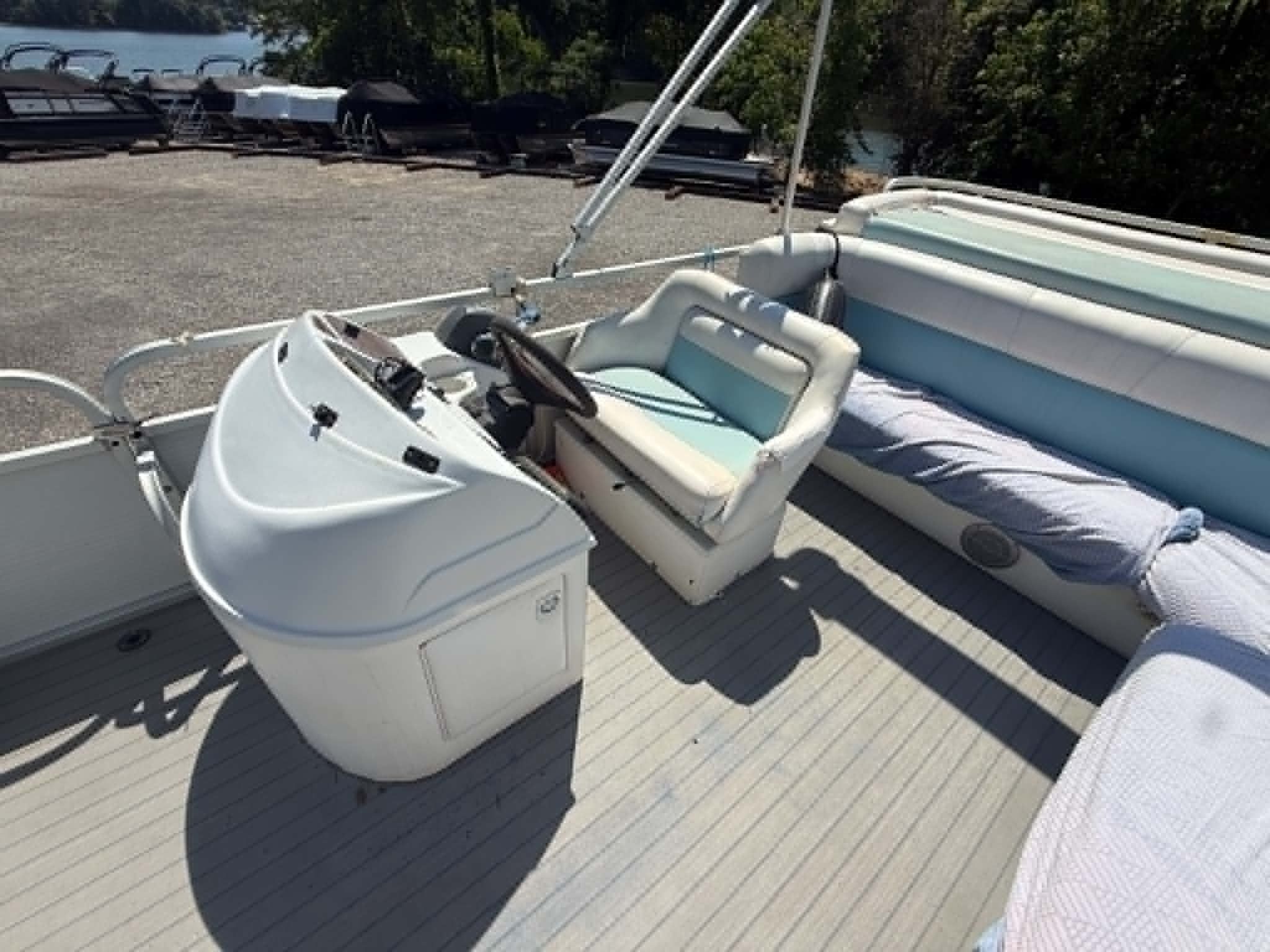 2001 Sundancer Poontoons 260D Legand - 19