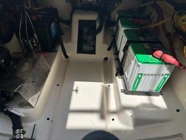 2011 Pursuit C 280 Center Console - 10