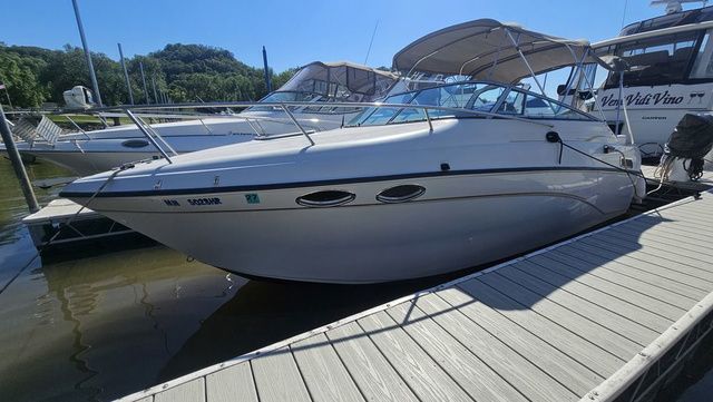 2000 Crownline 242 CR - 2