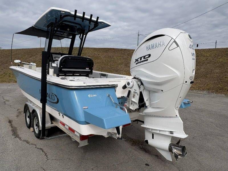 2026 Robalo 266 Cayman - 24