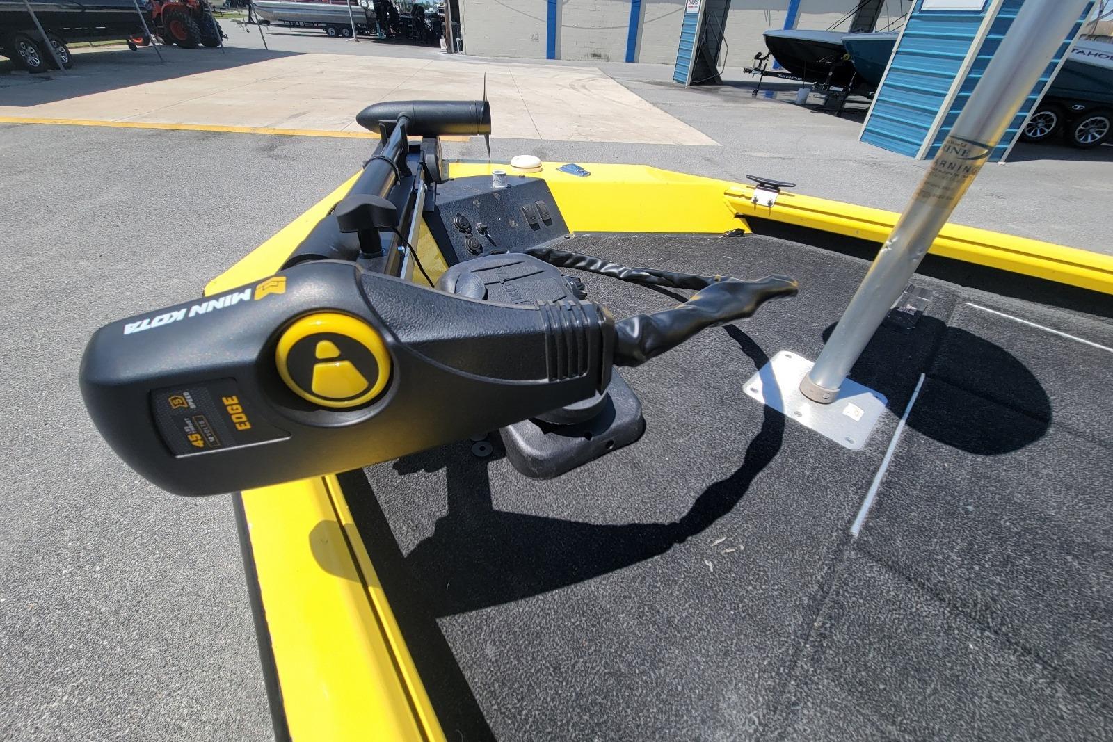 Minn Kota trolling motor on 2011 Excel 1751 F4 boat deck.