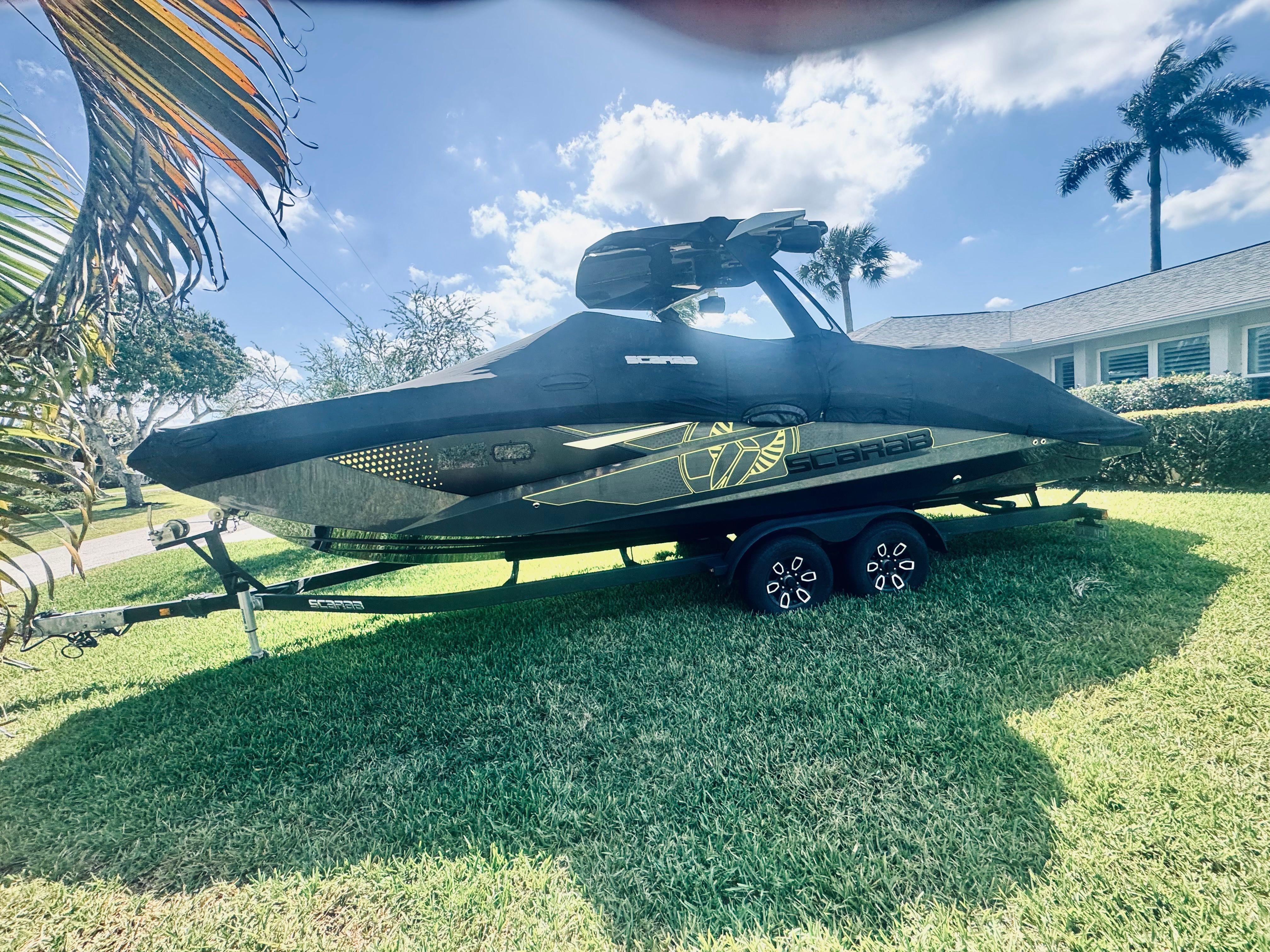 2024 Scarab 285 ID factory Tour boat - 3