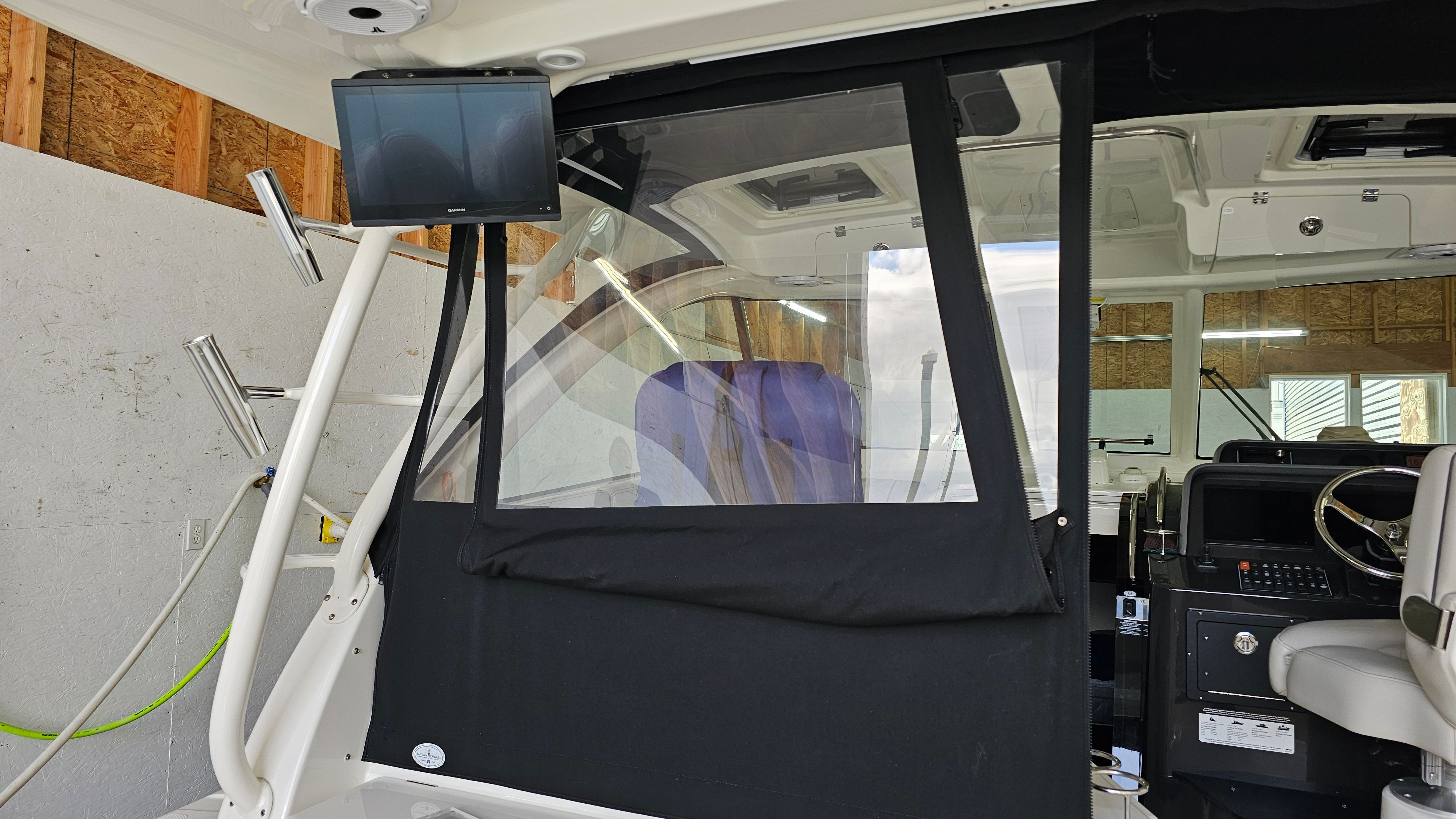 2022 Pursuit OS 385 Offshore - 12