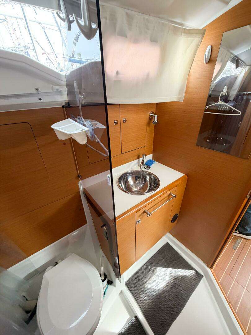 2013 Jeanneau Sun Odyssey 409 - Image 67