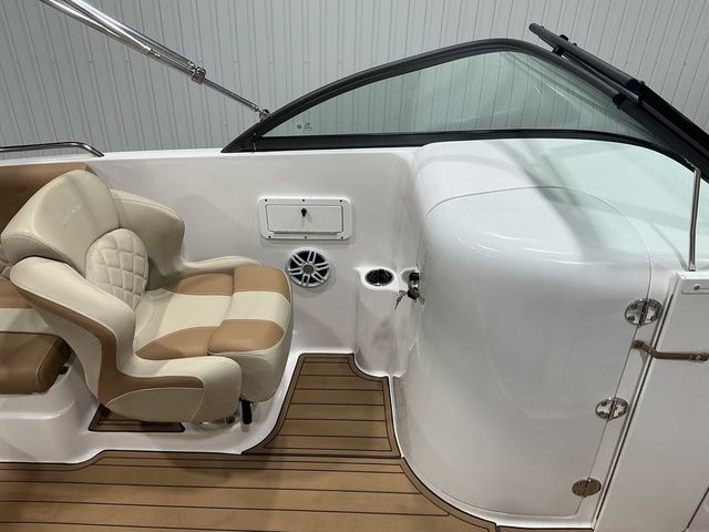 2026 NauticStar 223DC Deck - 15