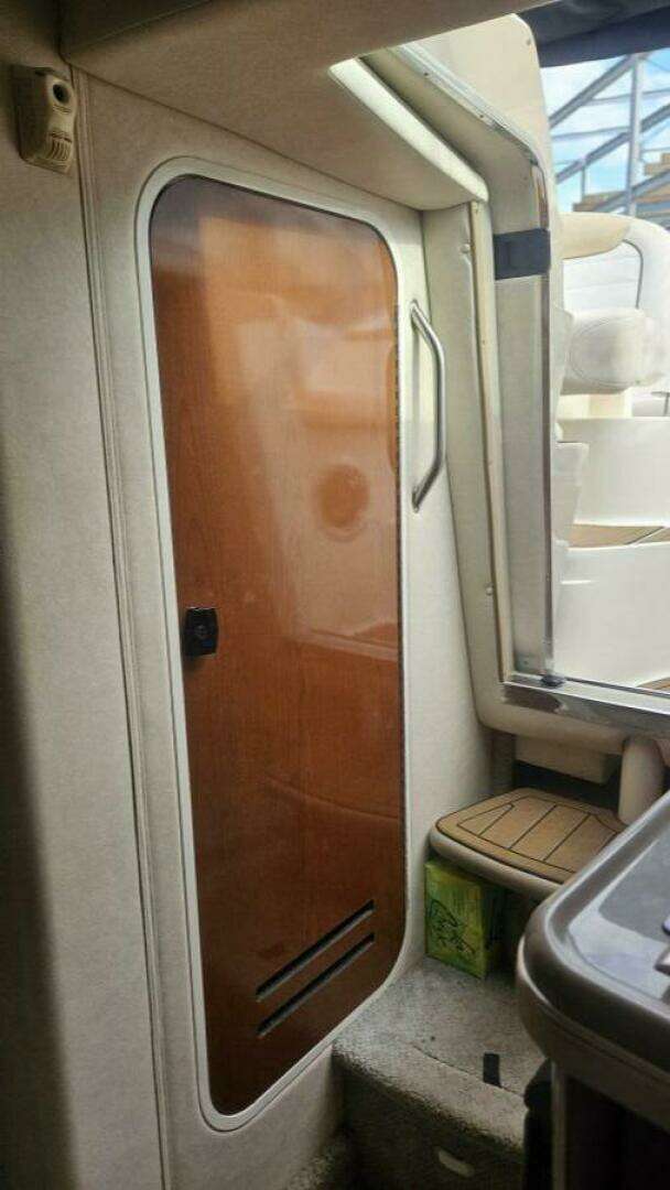 2008 Sea Ray 240 Sundancer - Image 22