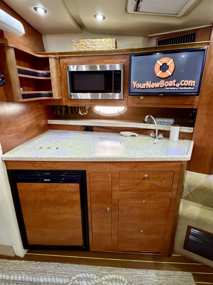 2007 Rinker 350 Express Cruiser - Image 49