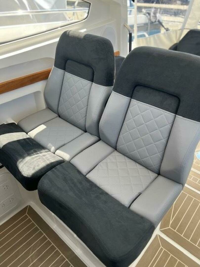 2023 Nimbus W9 - Image 28