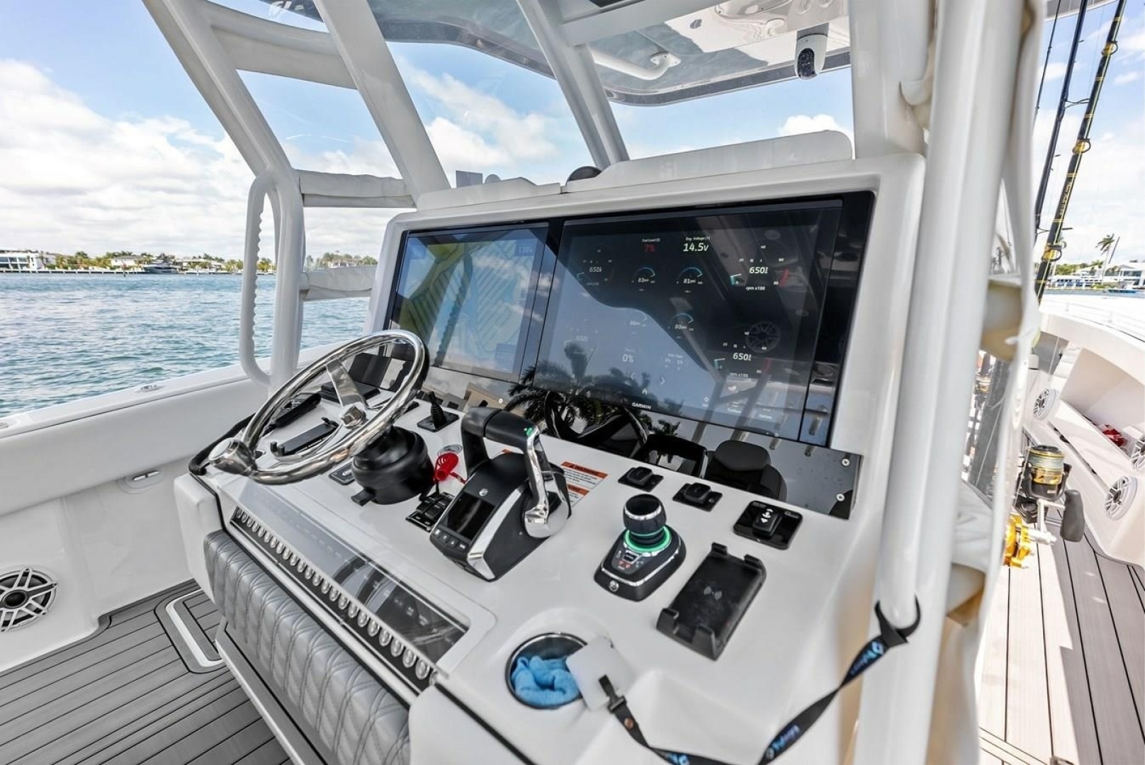 2024 Invincible 43 Open Fishernam - Image 12