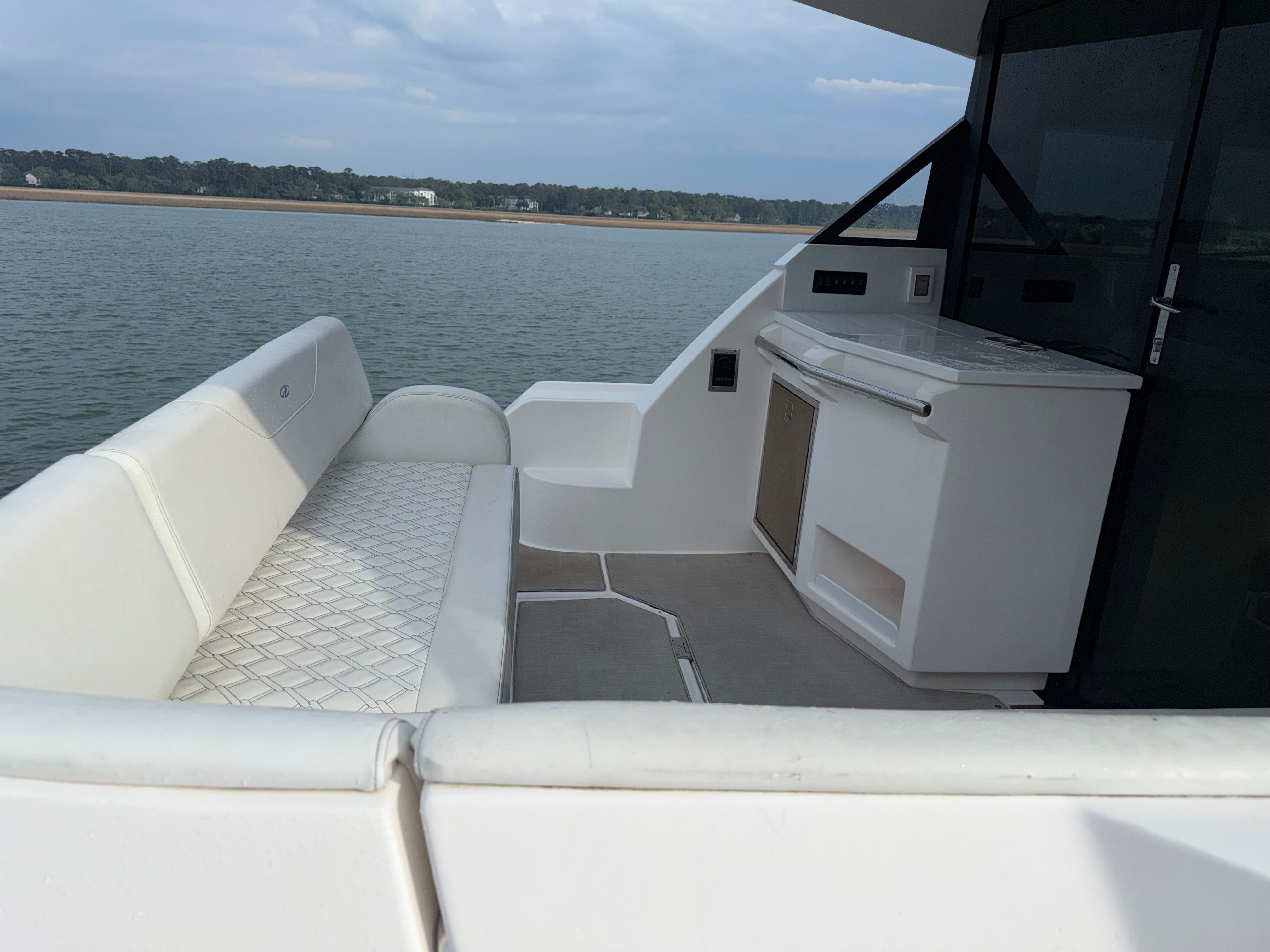 2024 Regal 38XO - 4
