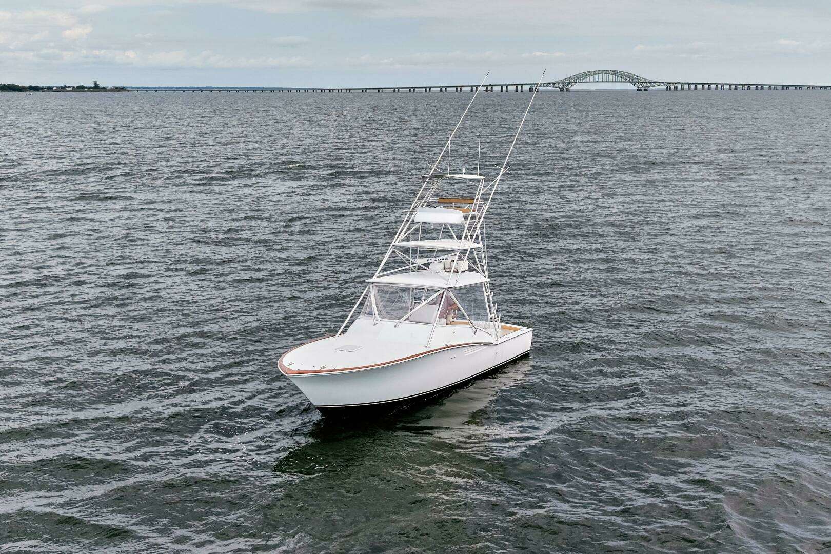 2003 Egg Harbor Predator Express - Image 2