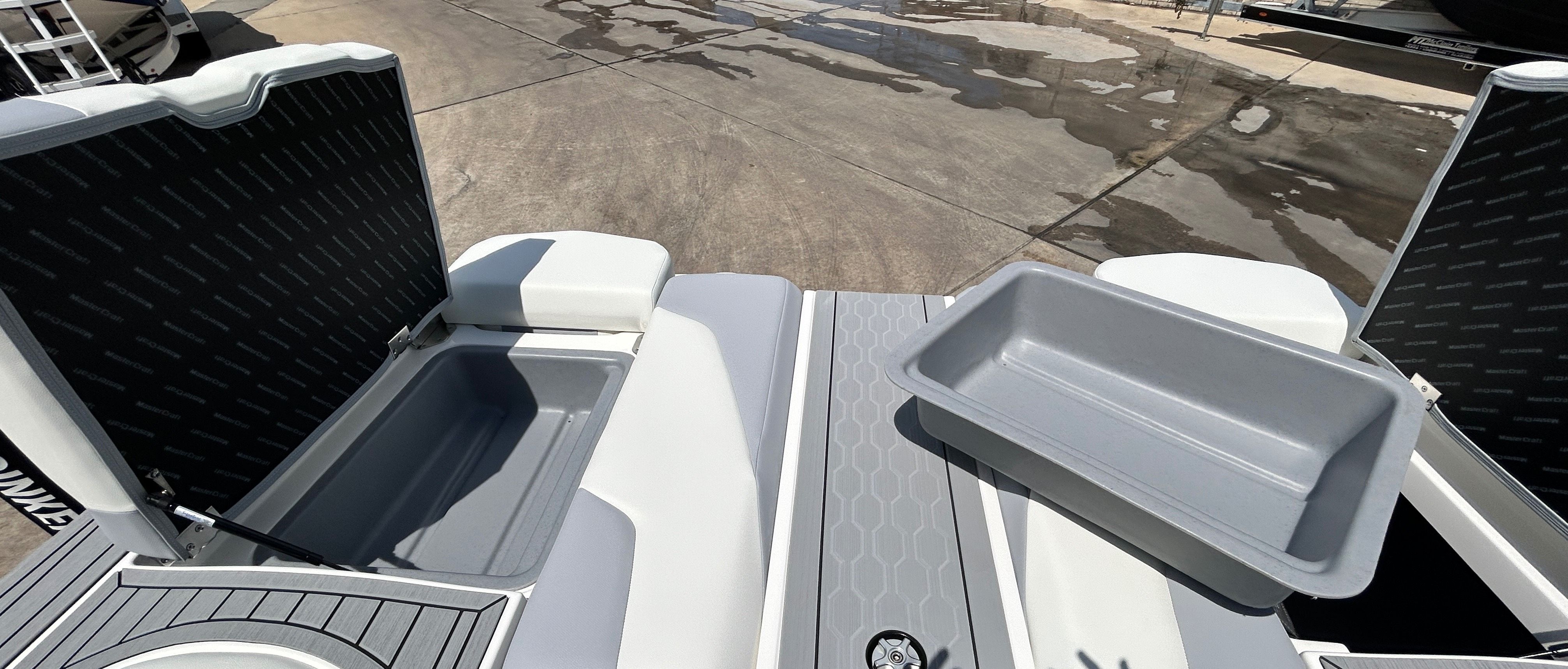 2026 MasterCraft XT22 - 51
