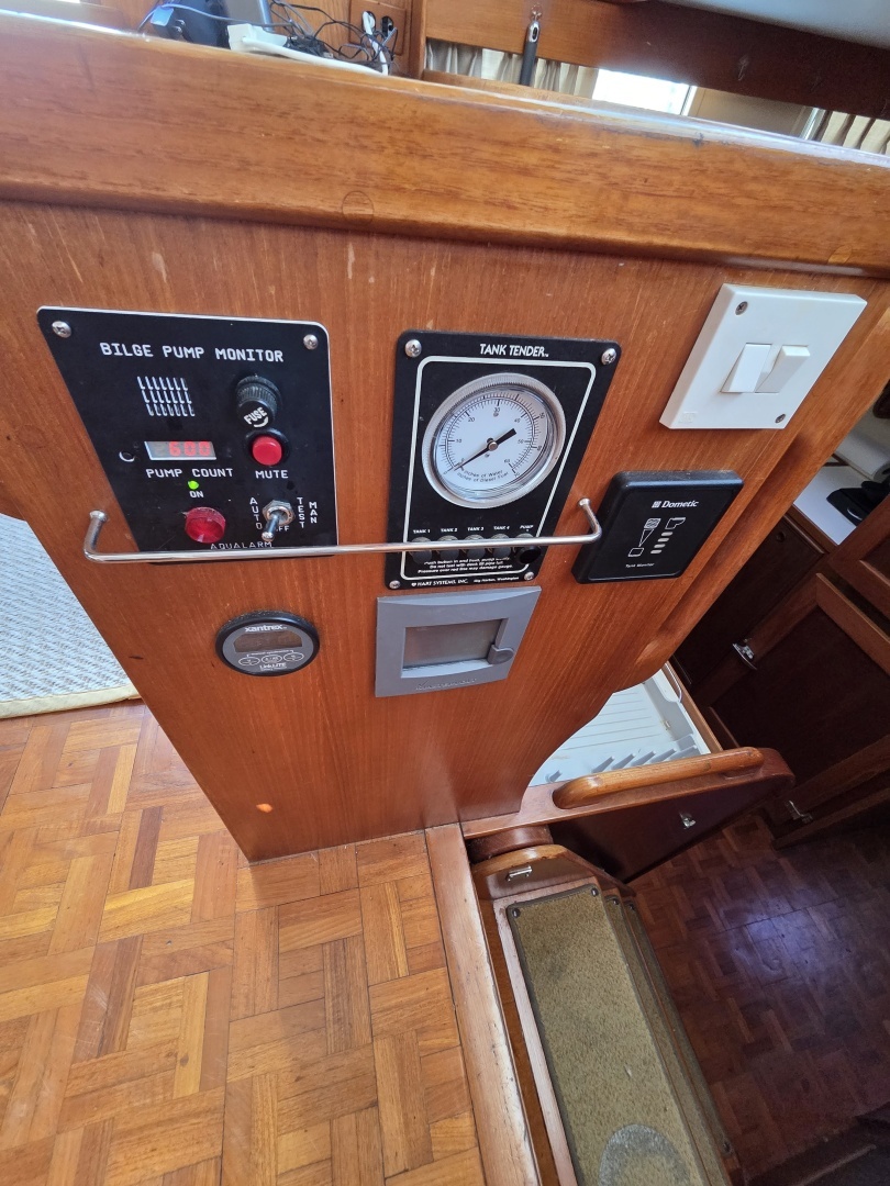 1989 Grand Banks Classic 46 - Image 52
