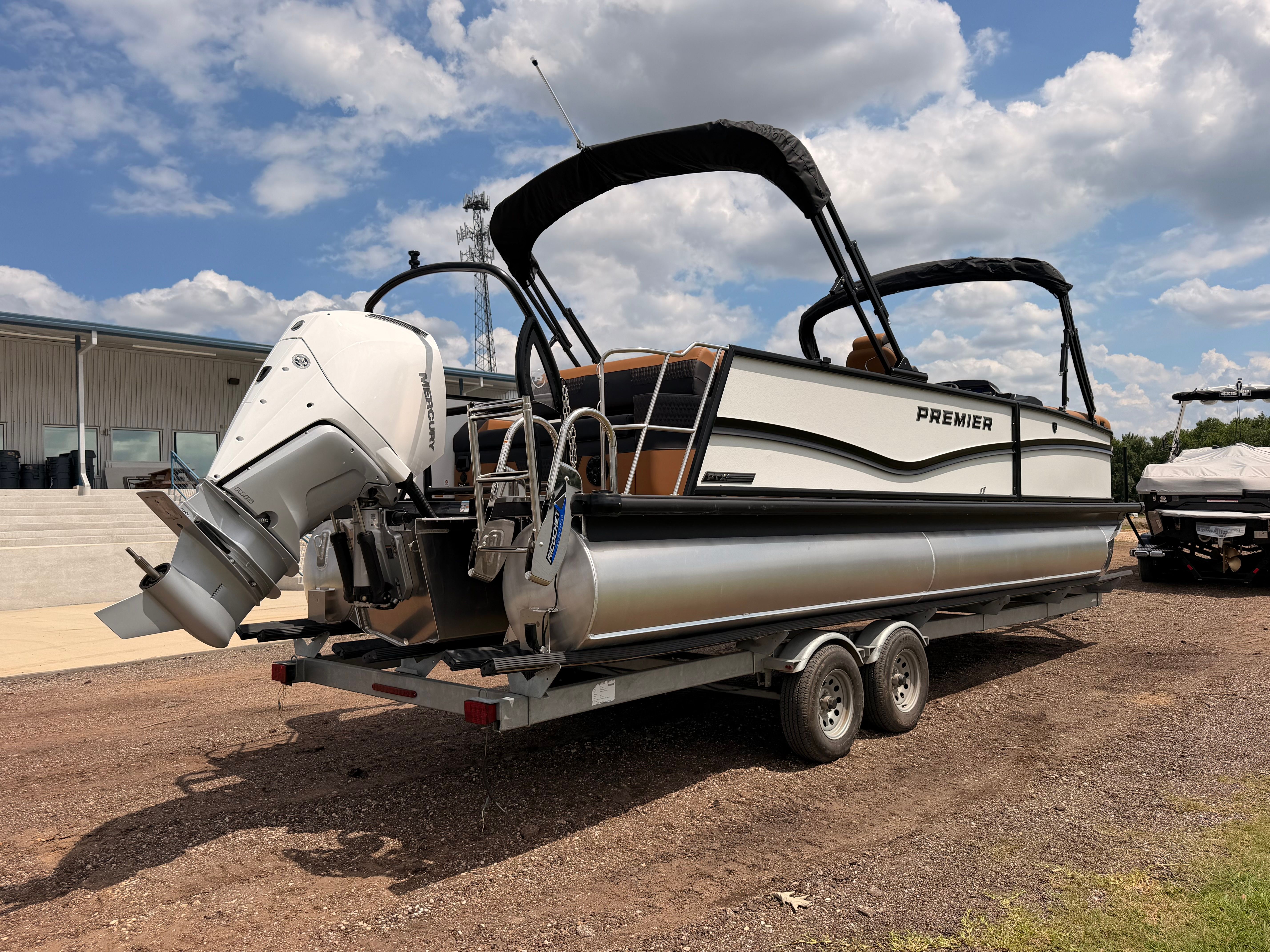 2026 PREMIER 250 SOLARIS RL CL - Image 6
