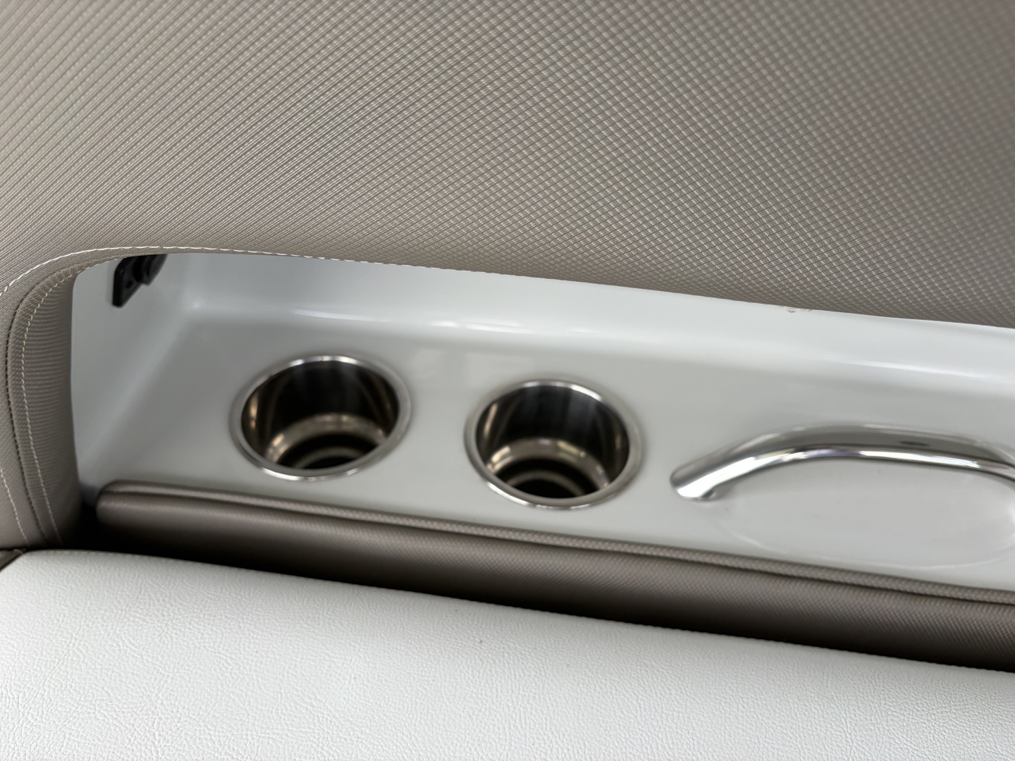 2018 Crownline Eclipse E30 - Image 20