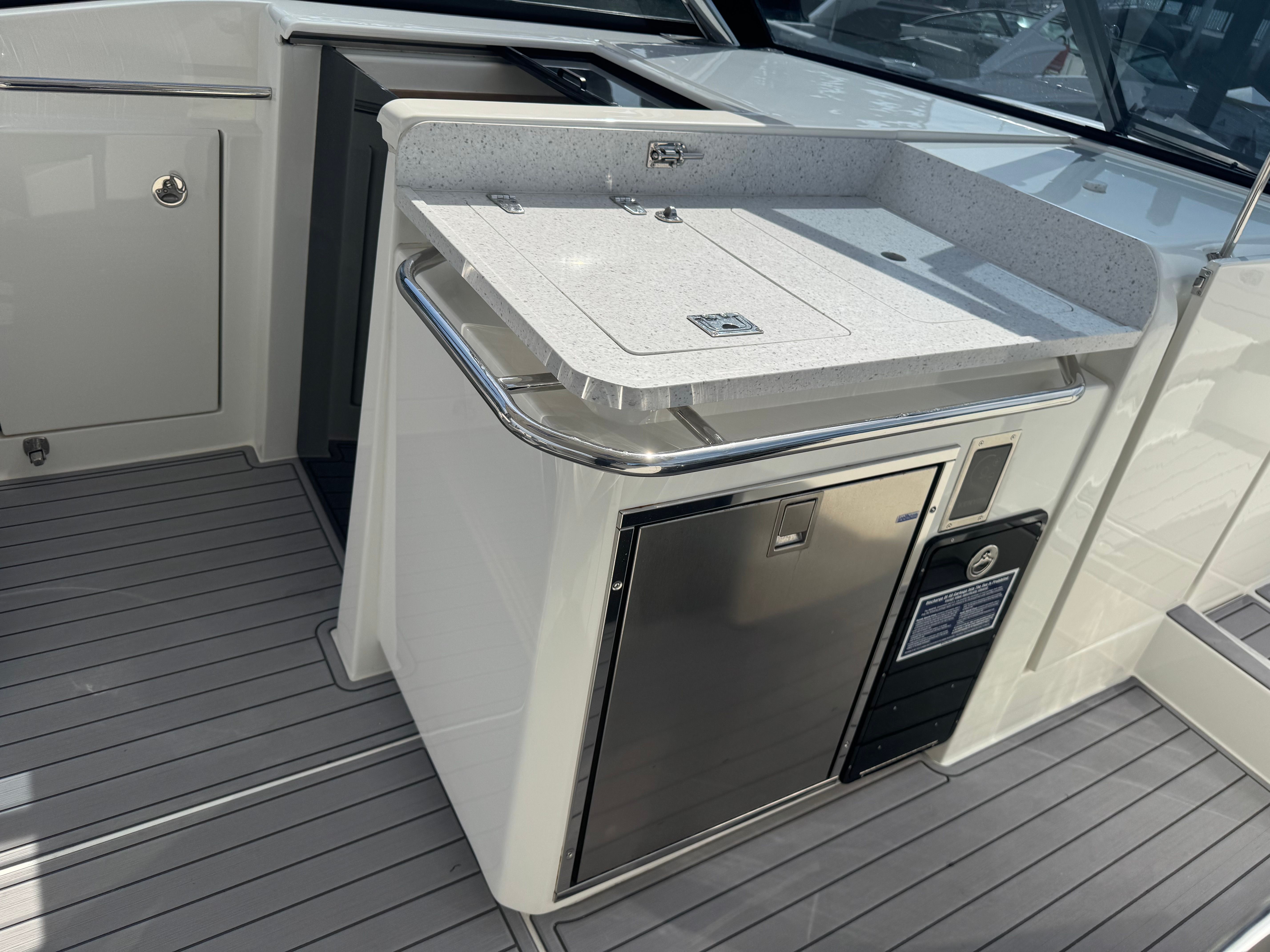 2024 Aquila 32 Sport - 20