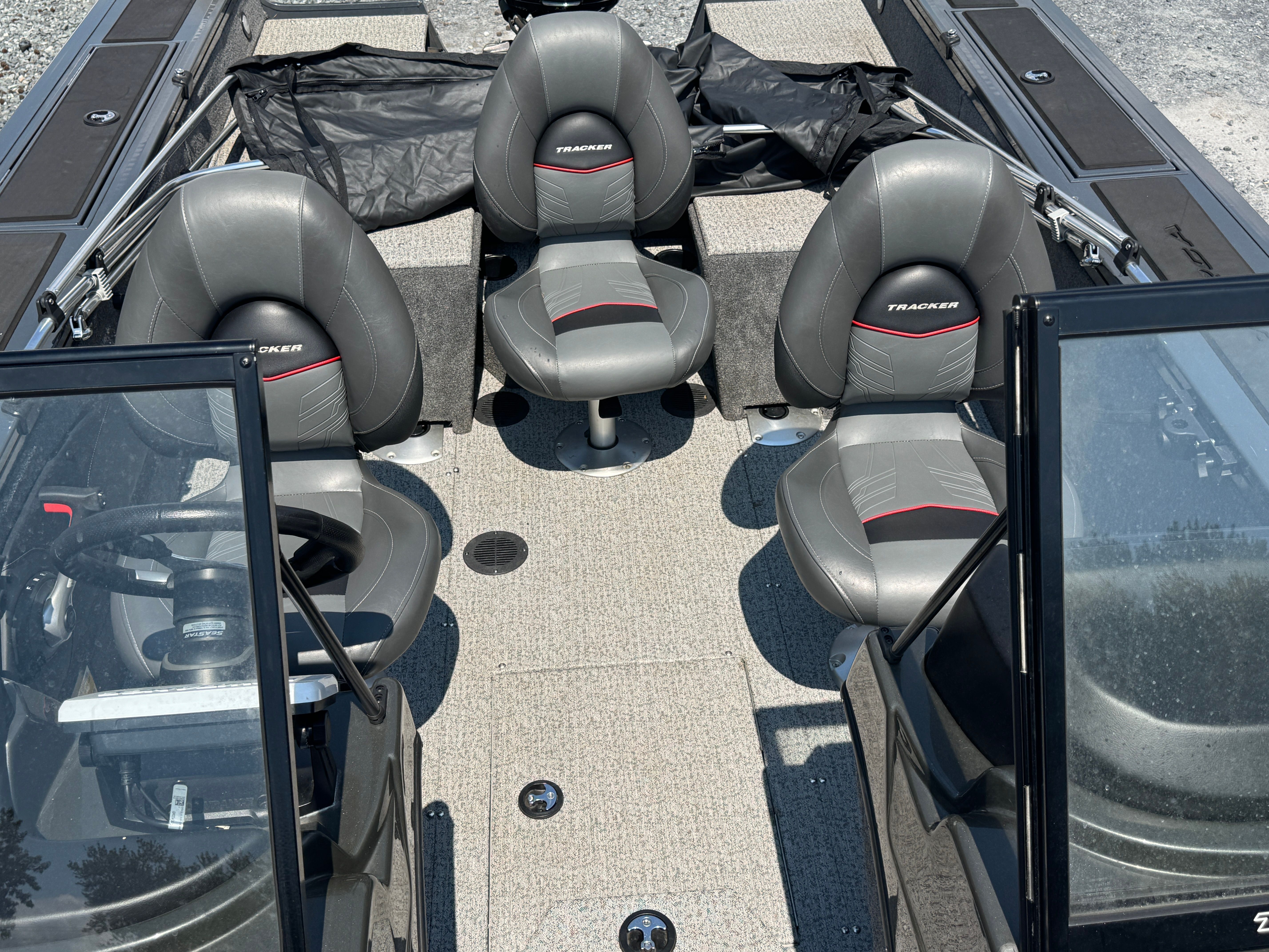2021 TRACKER TARGA V18 - Image 14