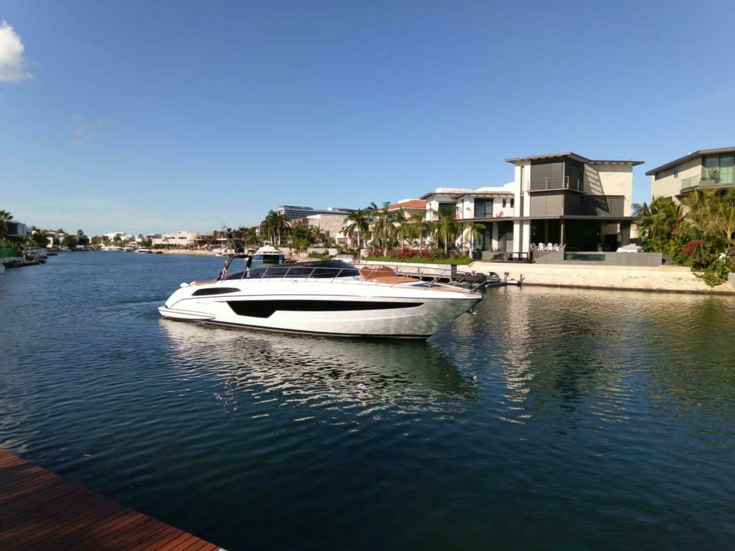 2019 Riva — - Image 4