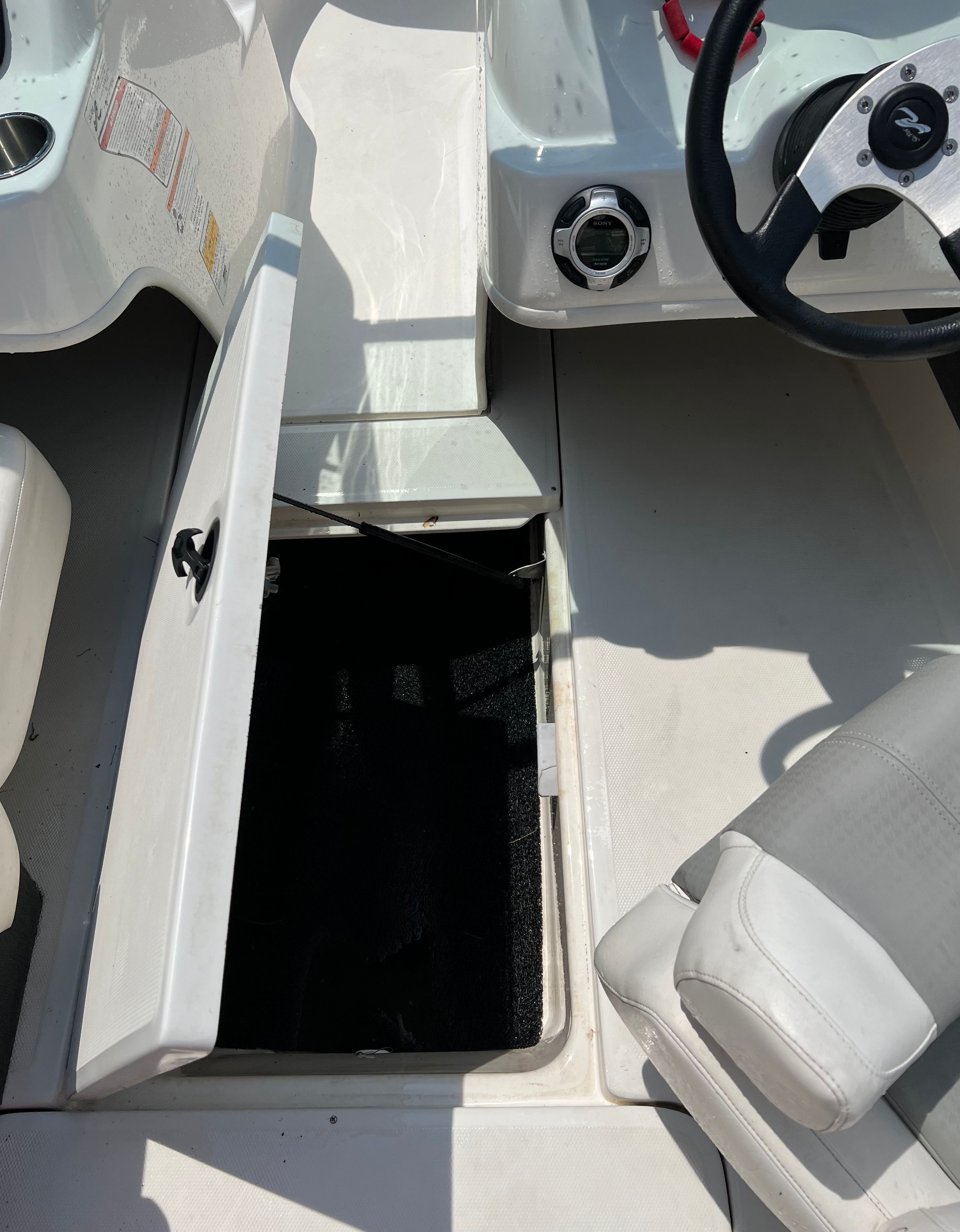 2011 Sea Ray 205 Sport - 7