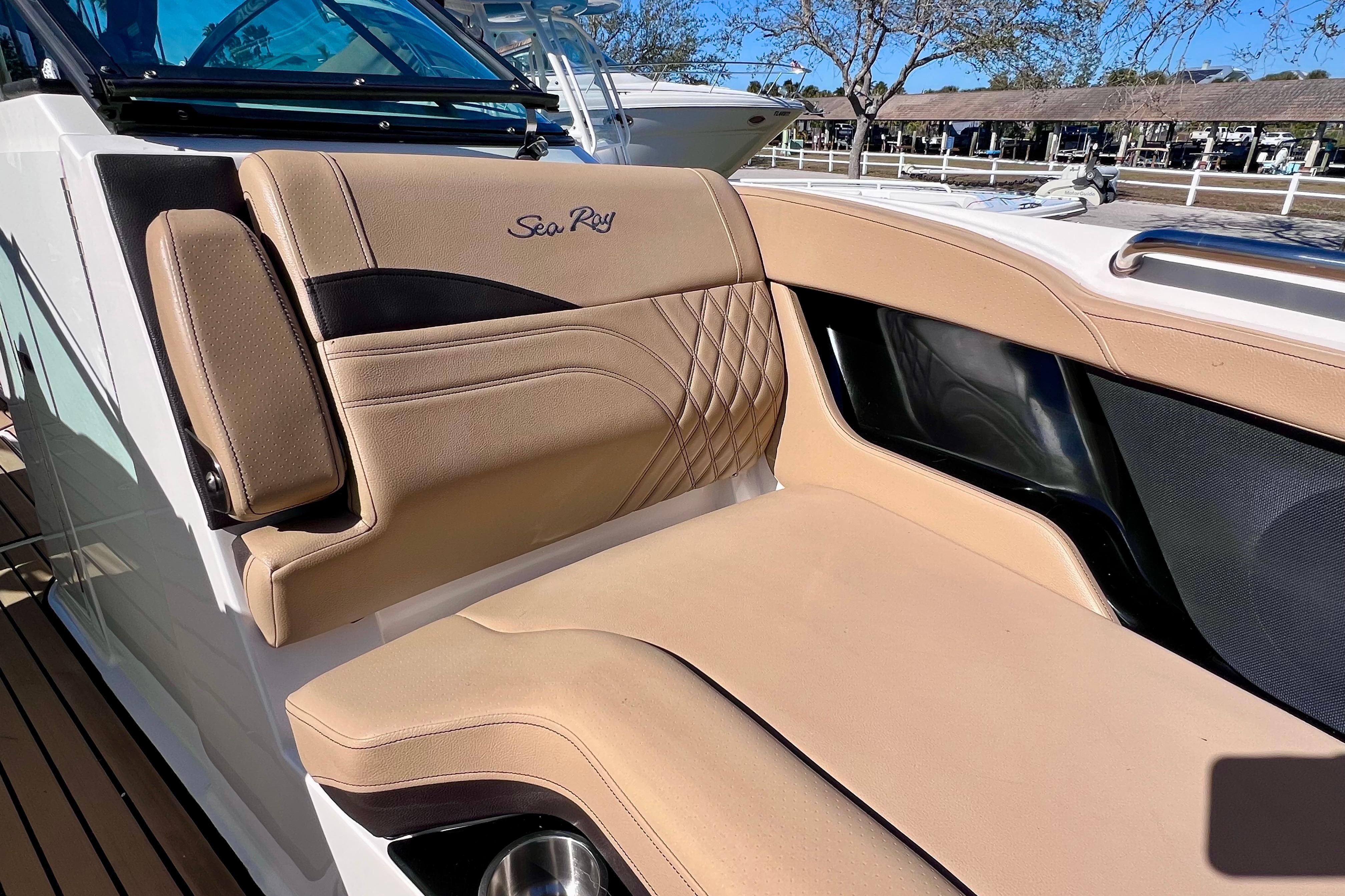 2023 Sea Ray SLX 280 - 52