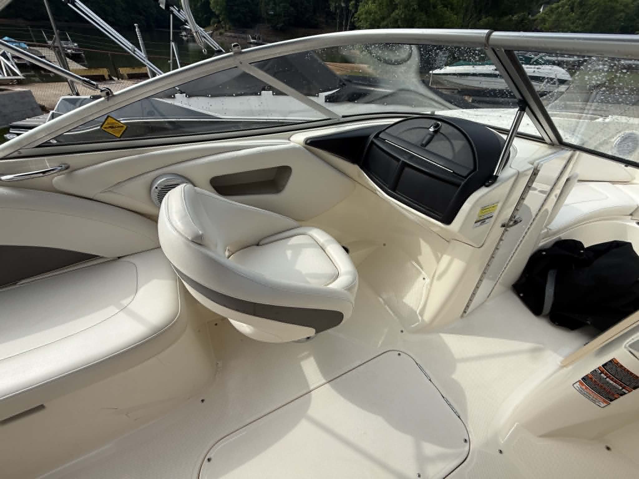 2009 Bayliner 225 Br - 23