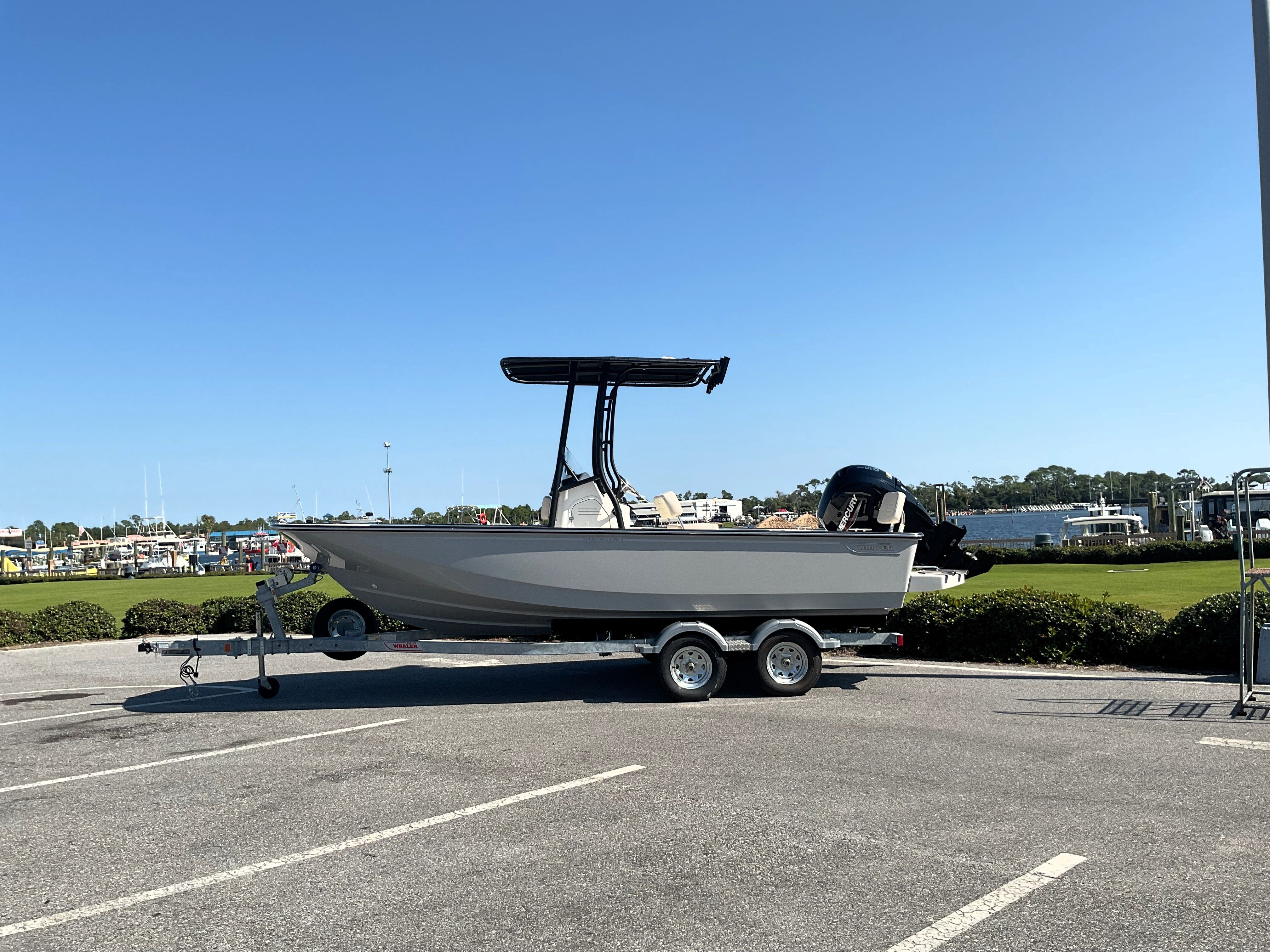 2026 Boston Whaler 190 Montauk