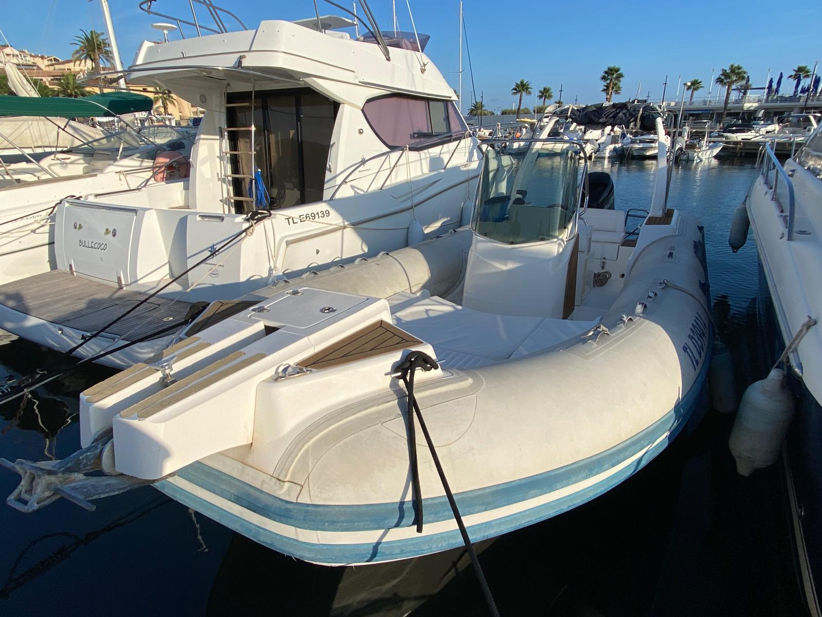 2007 Capelli Tempest 770 Open