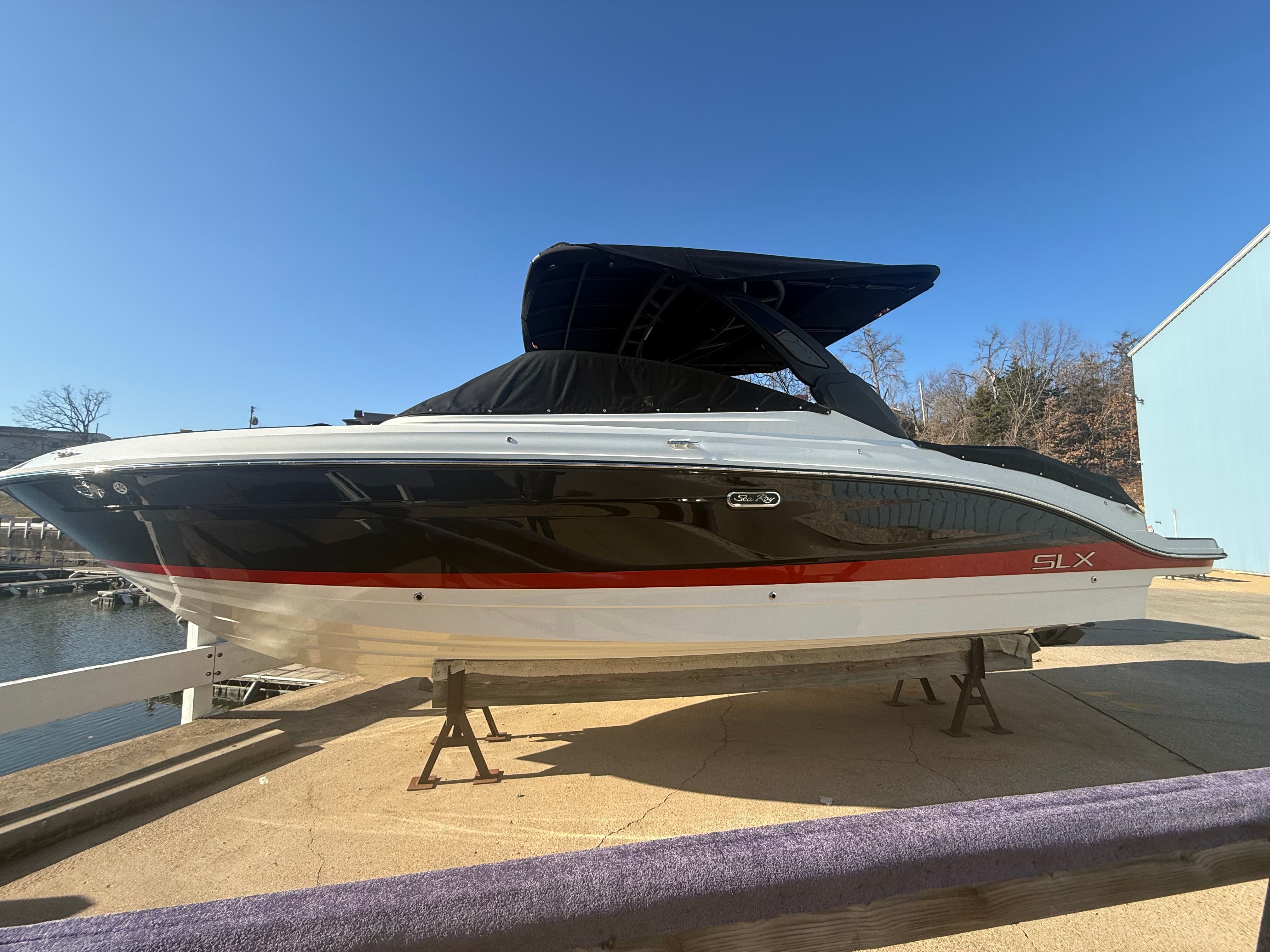 2026 Sea Ray SLX 280