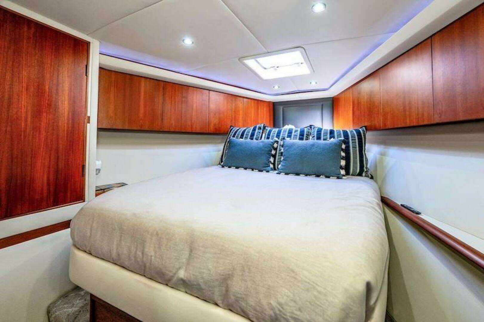 1991 Ocean Yachts Super Sport - Image 61