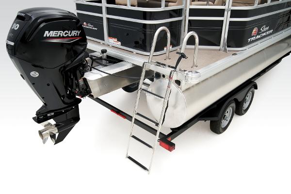 Manufacturer Provided Image: Sun Tracker SportFish 20 DLX