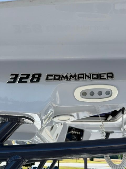 2017 Sea Fox 328 Commander - 11