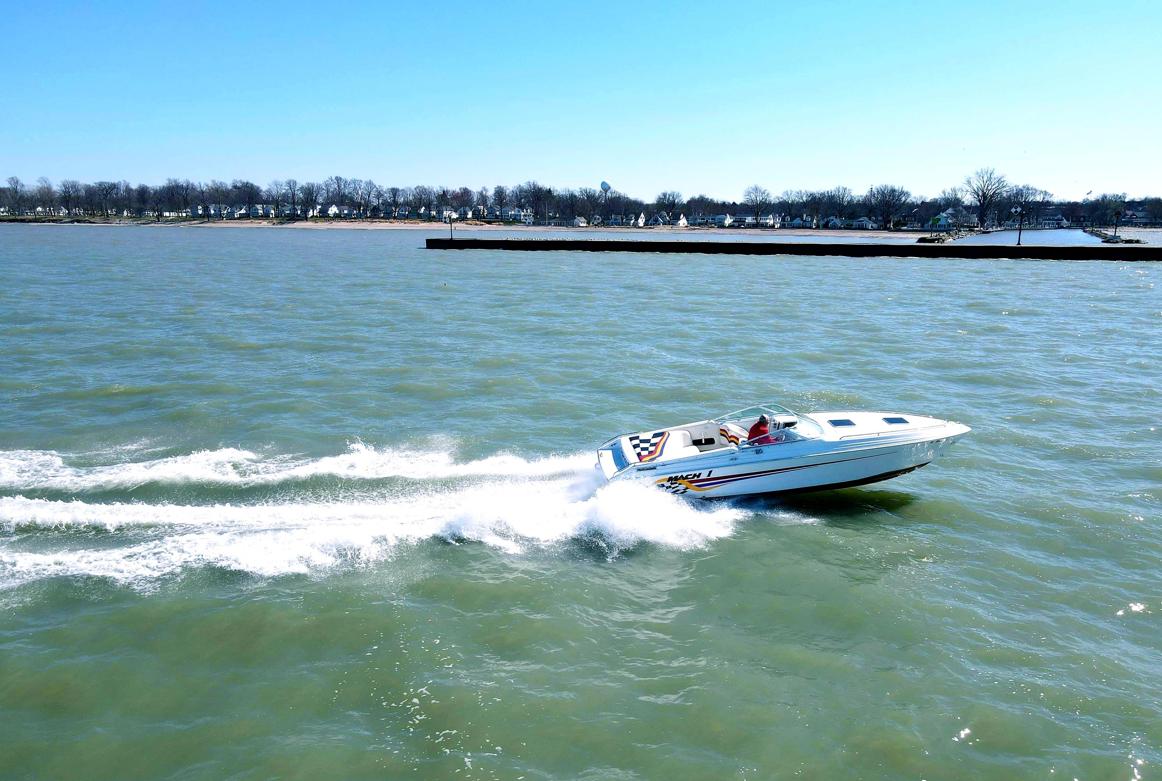 1999 Baha Cruisers 290 Mach 1