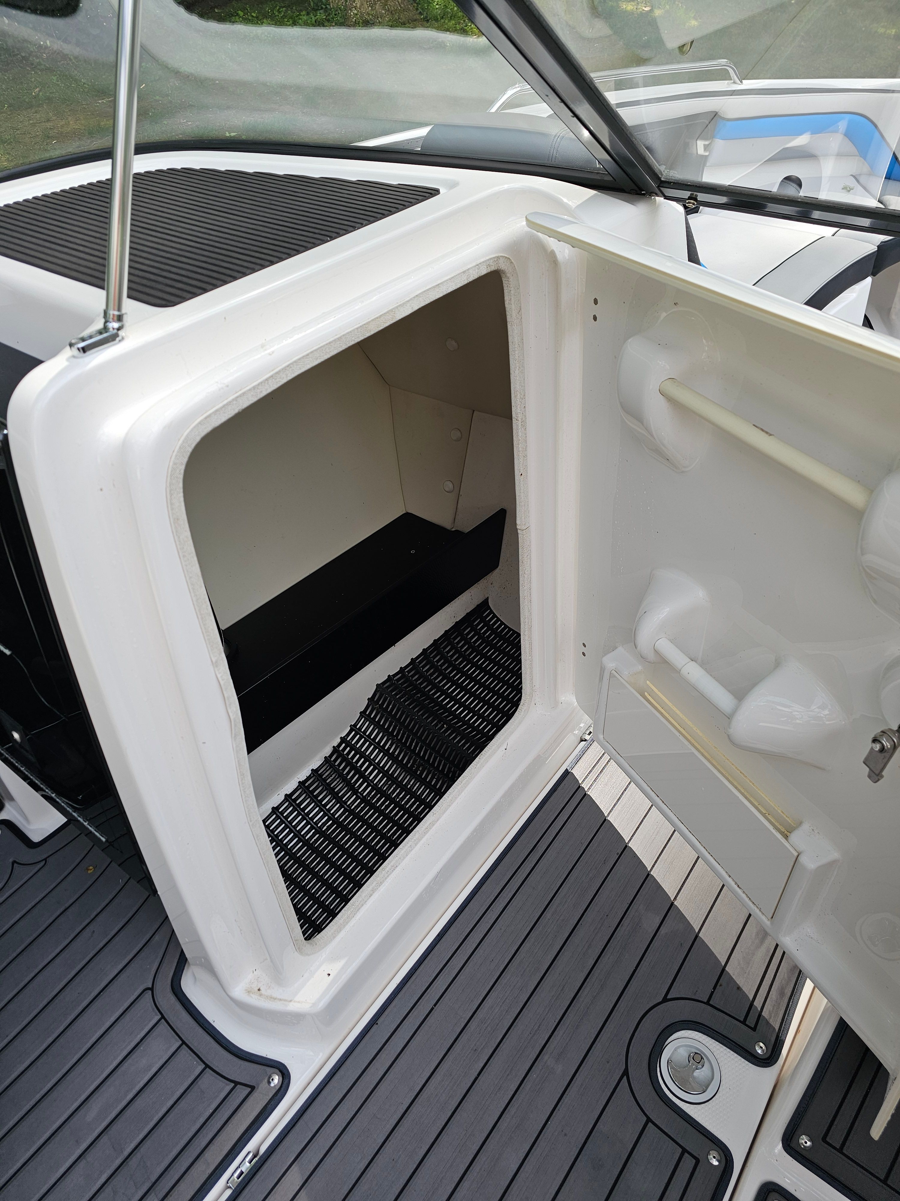 2017 Yamaha Boats 242X E-Series - 6