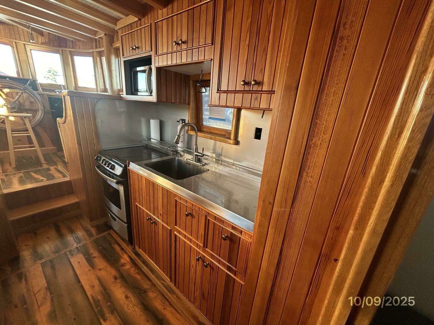 1938 Custom Chesapeake Bay Buyboat - Image 34