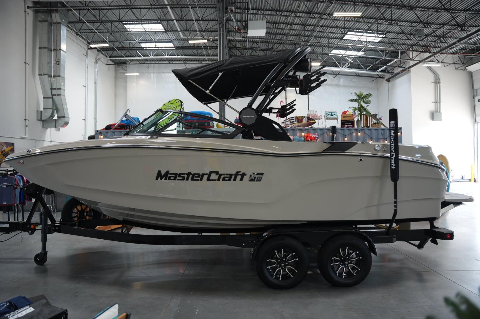 2025 MasterCraft XT22