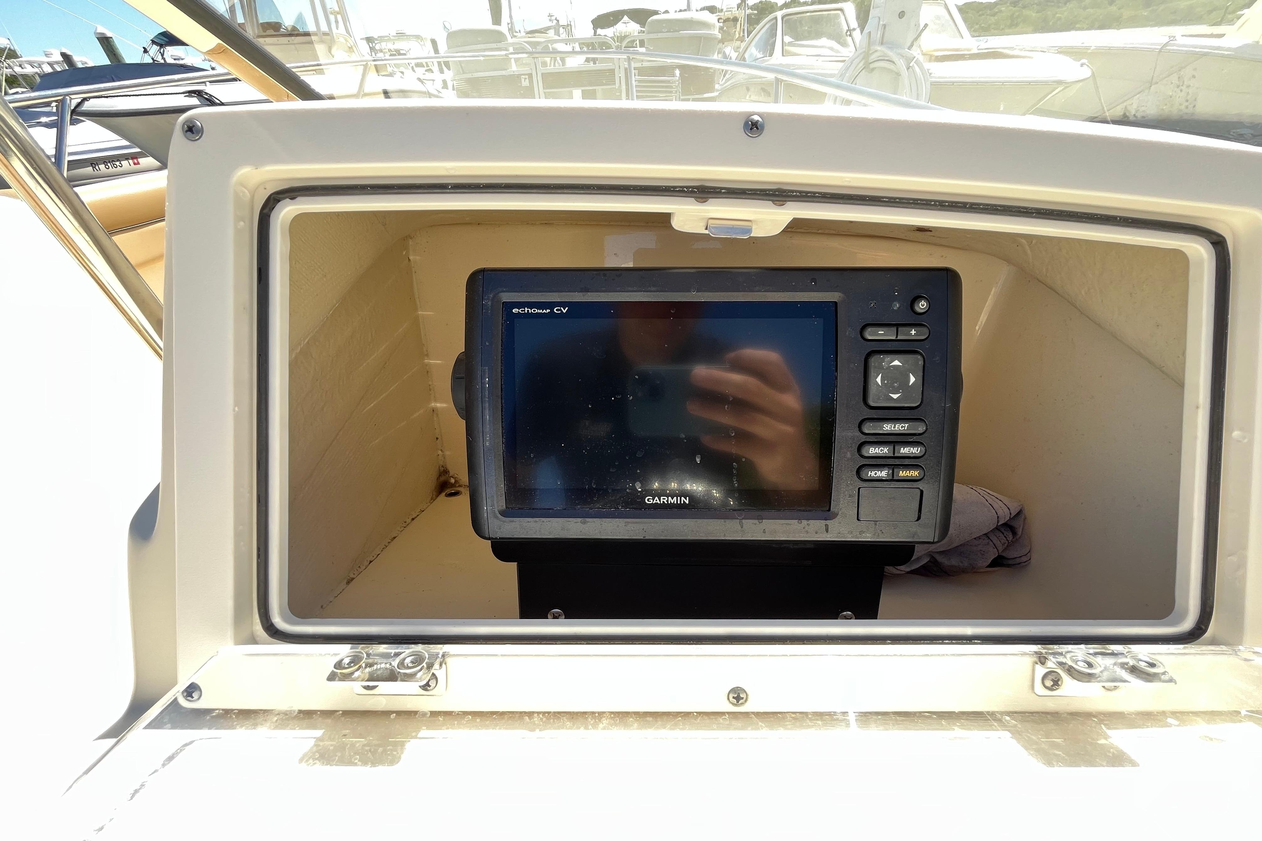 Garmin echomap CV on 2017 Scout 210 Dorado boat dashboard, sunny day.