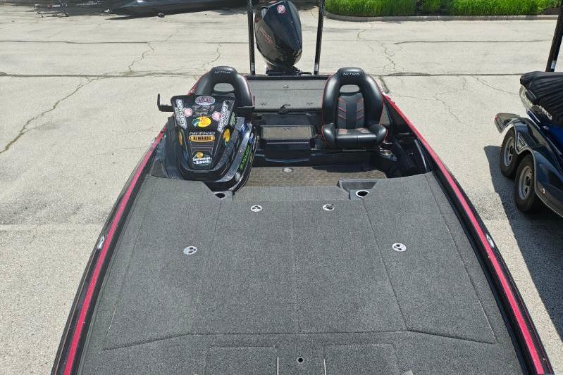 2022 Nitro Z21 XL Pro fishing boat with spacious deck and dual seats.