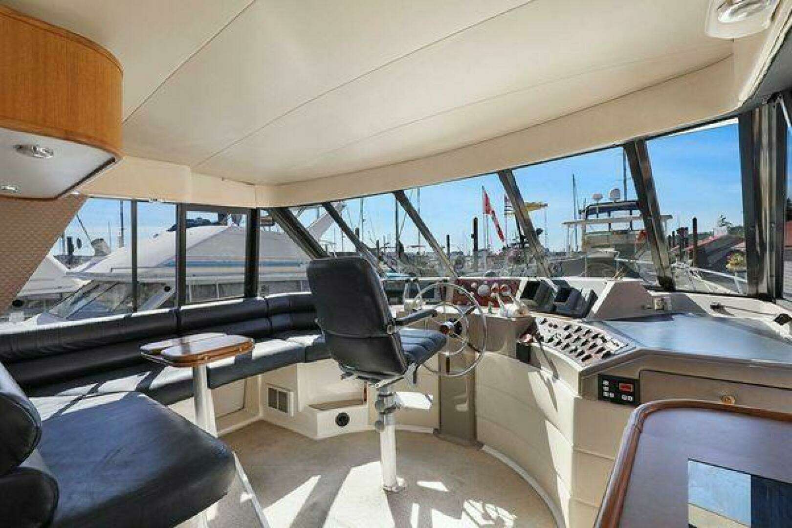 1998 Bayliner 4788 - Image 20