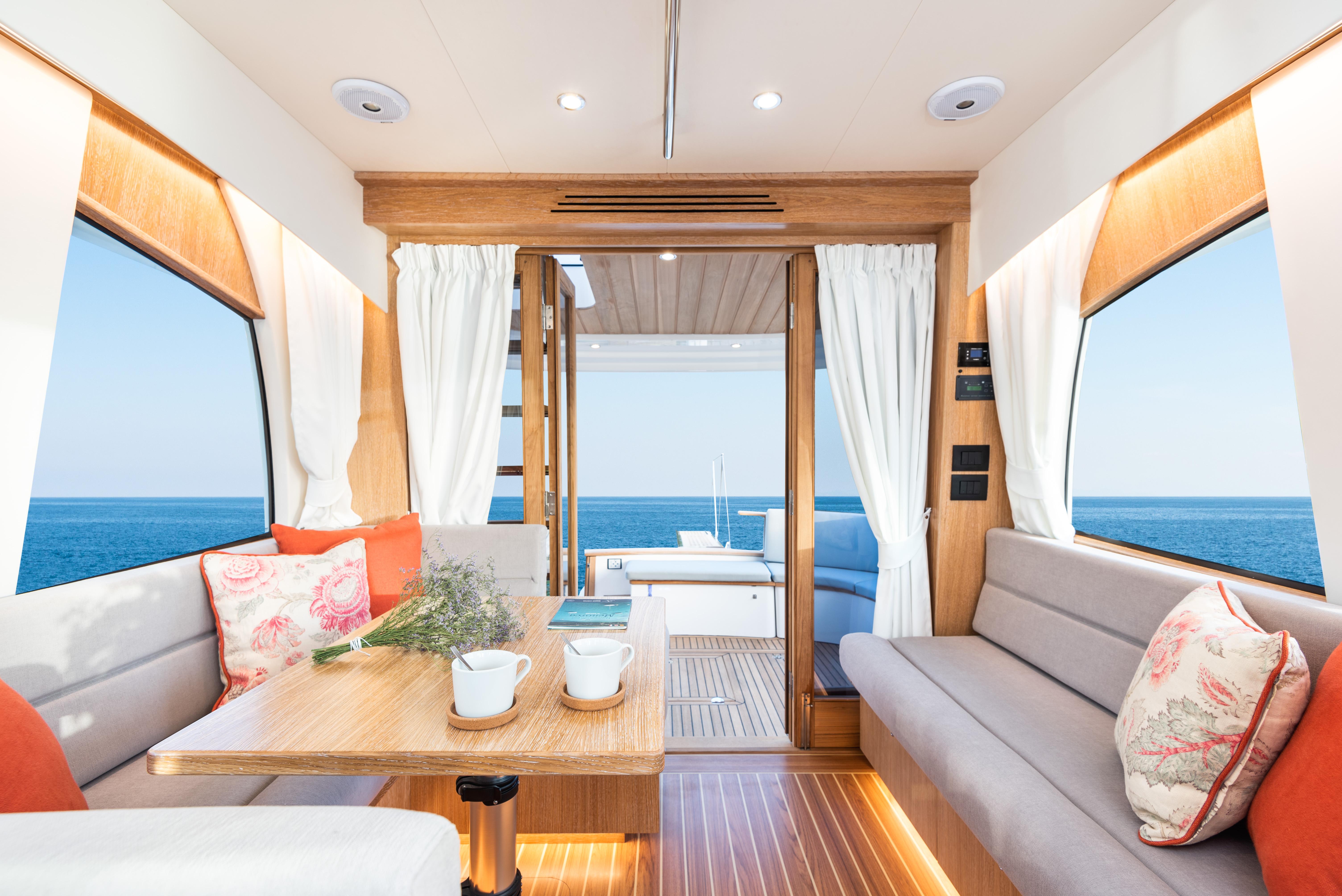 Sasga Yachts 42 Flybridge 2021