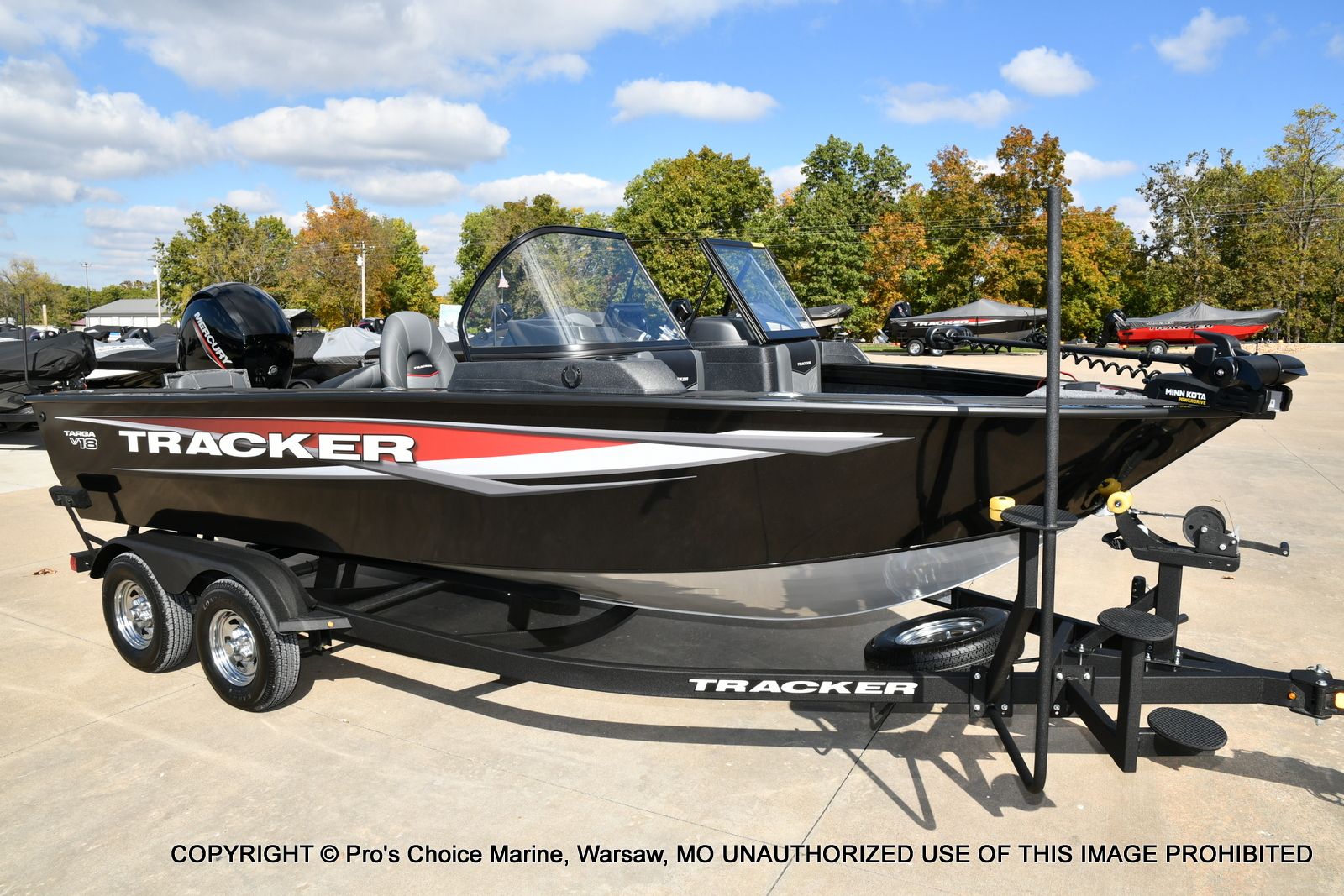 2026 Tracker TARGA V-18 Combo w/150HP 4 Stroke