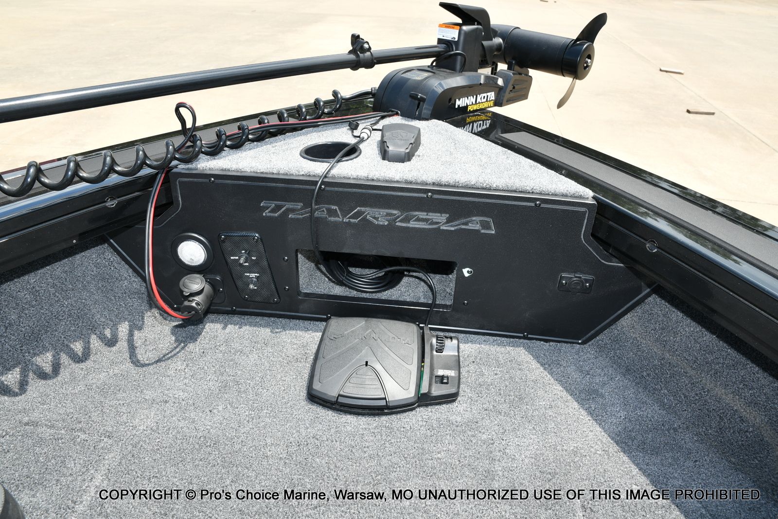 2026 Tracker Targa V-19 Combo - 58