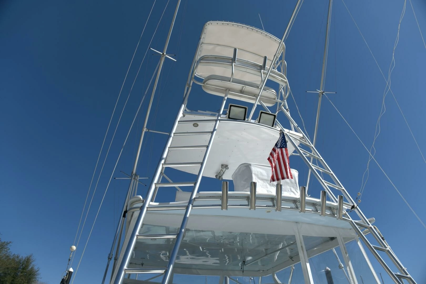 2002 Viking 43 Open - Image 32
