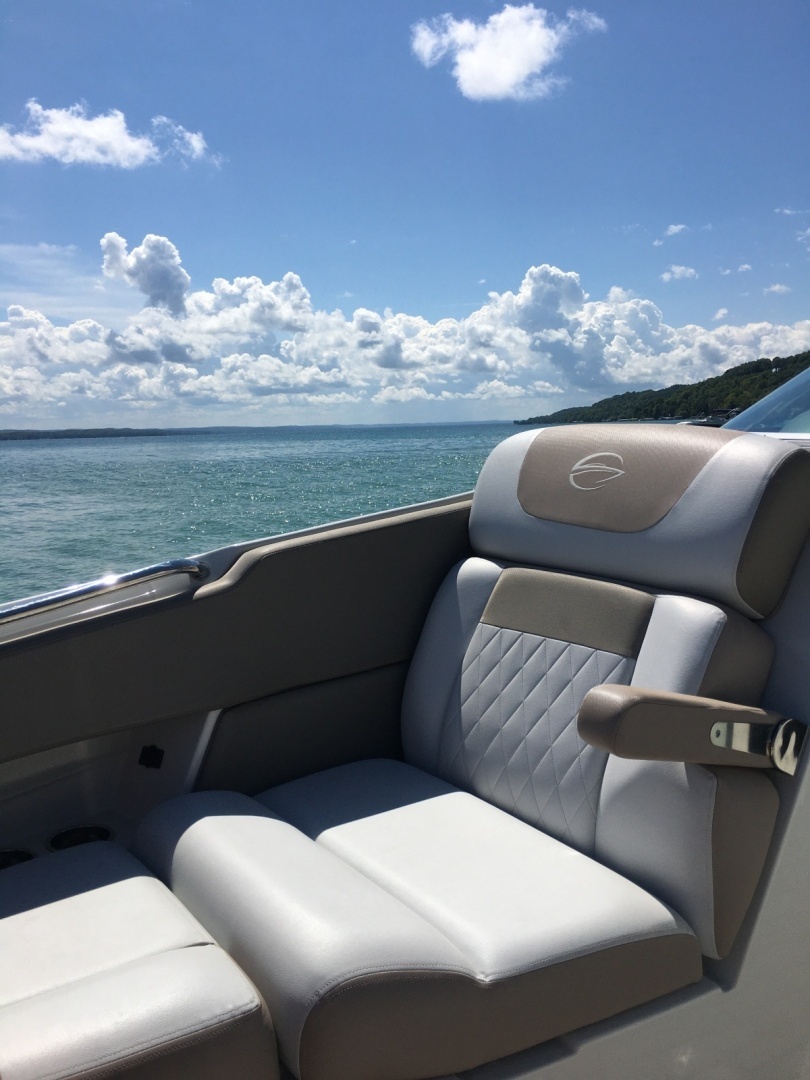 2018 Crownline Eclipse E30 - Image 7