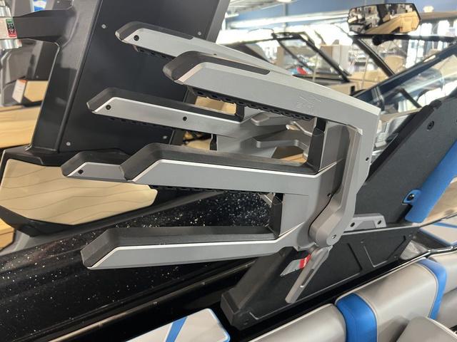 2025 Malibu Wakesetter 25 LSV - 33