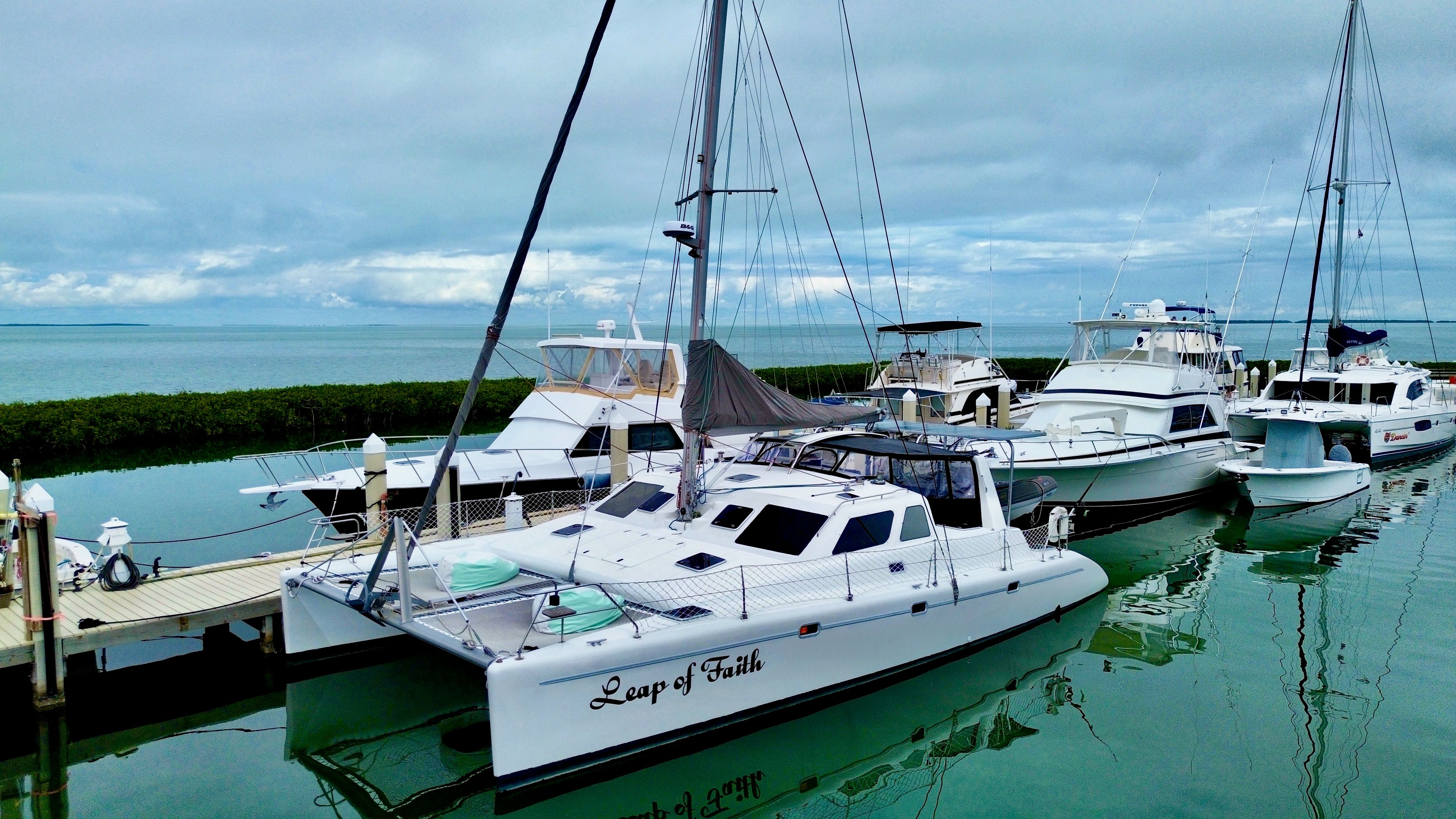 2000 Voyage Yachts 440